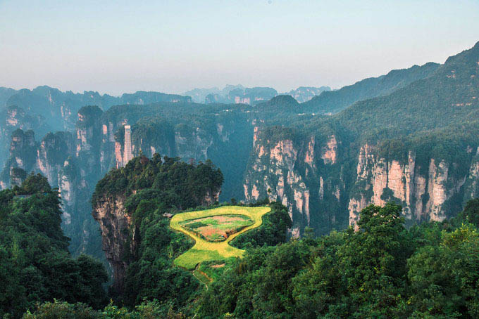 Zhangjiajie Travel Agency, Tour with Travel Zhangjiajie Guide